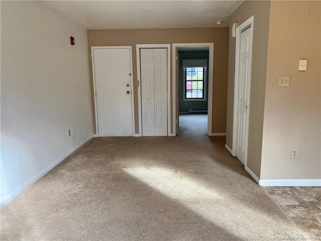 Photo - 74 Aspetuck Vlg Unidad 74