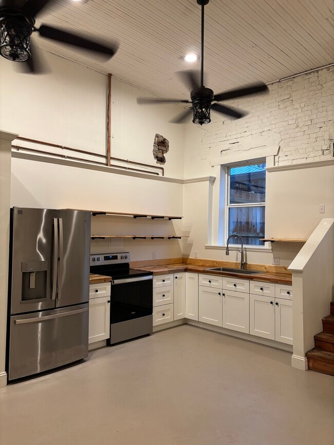 Photo - 7 Main St E Unit 9b