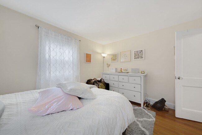 Photo - 926 Massachusetts Ave Unit 3