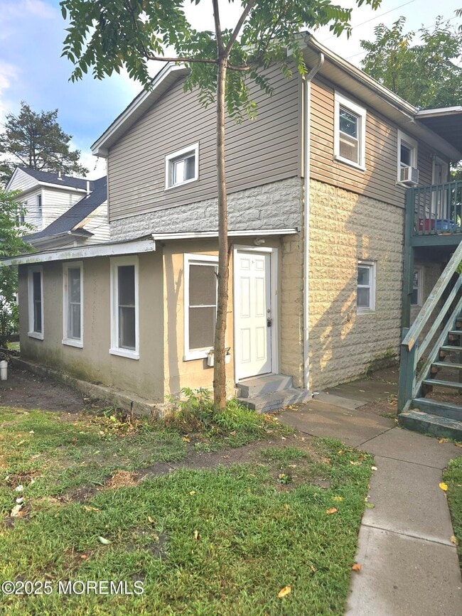 Building Photo - 316 8th Ave Rental