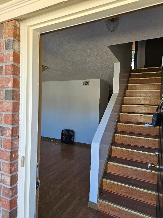 Photo - 2 BR TOWNHOME