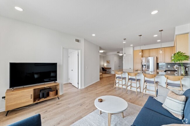 Building Photo - OCEAN VIEWS AND DOWNTOWN VIBES Unit 402 Rental