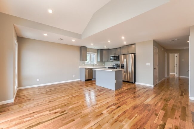 Photo - 255 Chadwick Ave