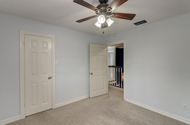 Photo - 7810 Duchess St
