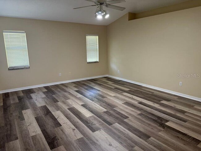 Photo - 839 Princeton Dr