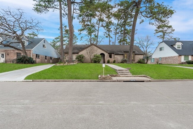 Photo - 3810 Glenheather Dr