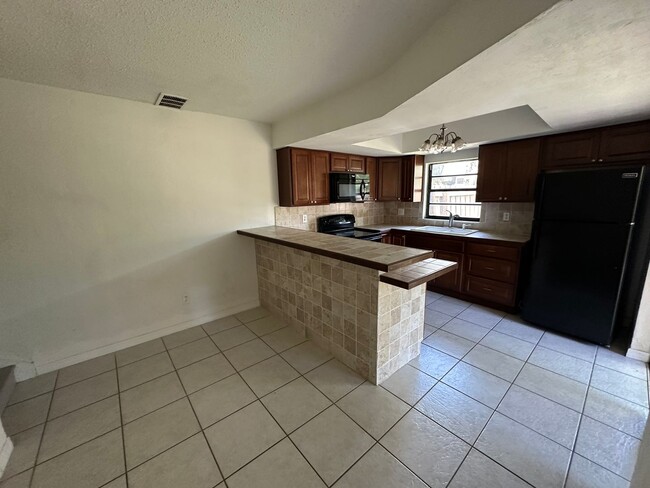 93 Springwood Square Unit 93