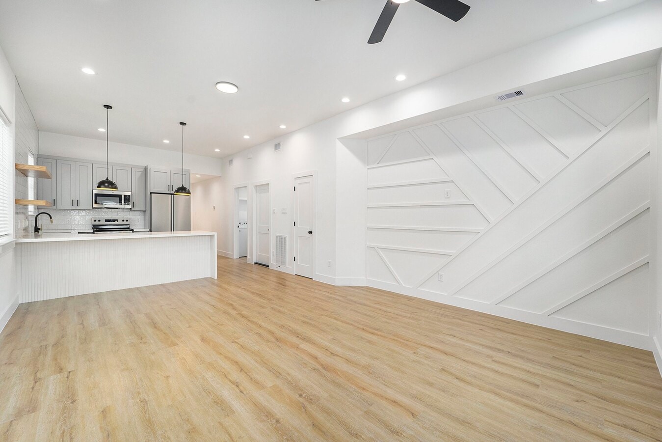 Photo - 3504 Delhi St