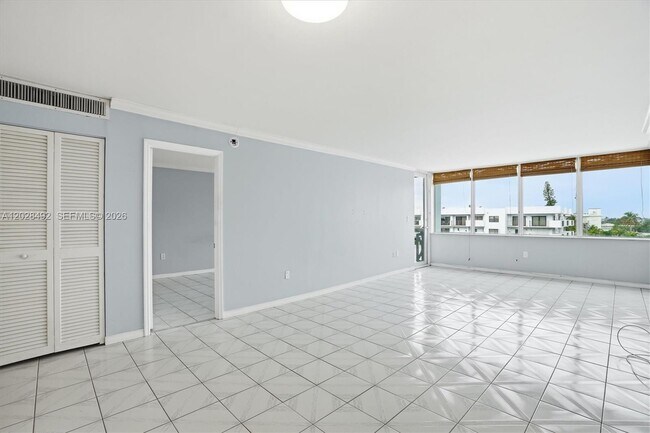 Photo - 8233 Harding Ave Unit 504