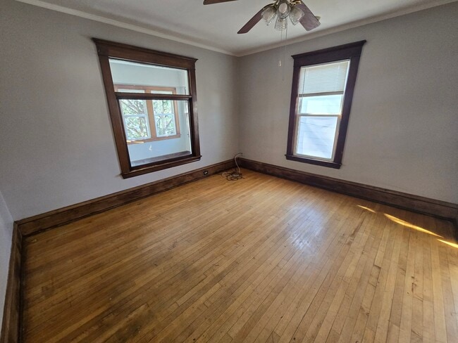 Photo - 2937 Fremont Ave N Unidad 2939 Fremont Ave N