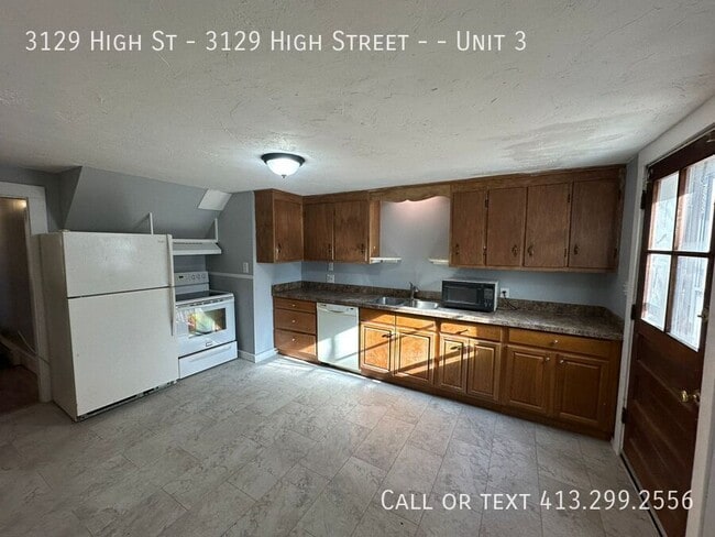 Photo - 3129 High St Unidad 3