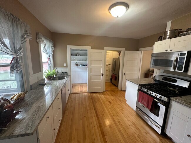 Building Photo - 99 Lexington Ave Unit 3 Rental