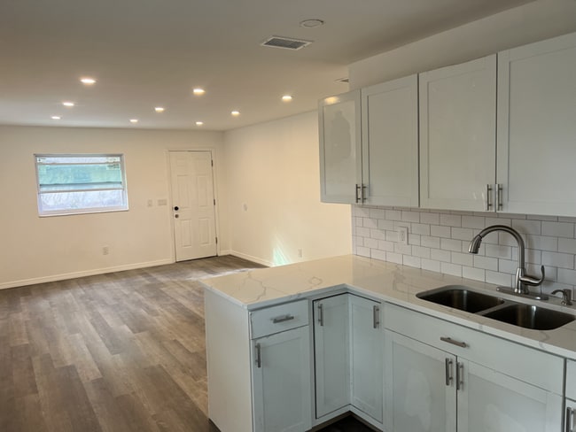 Photo - 4011 N 38th St