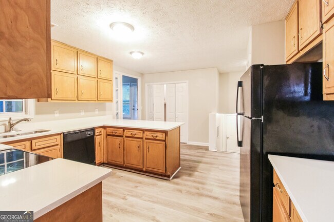 Photo - 109 Hayes Cir