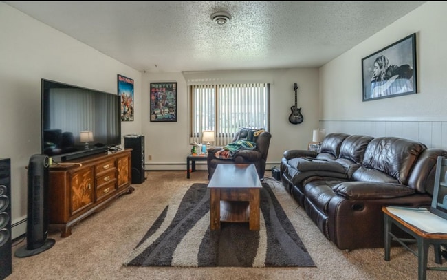 Building Photo - 333 W Ingals Ave Unit 331