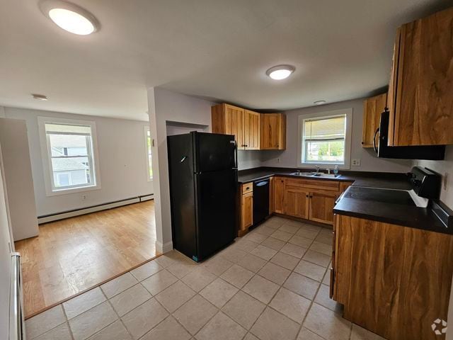 Building Photo - 42 Richardson St Unit 42 - 2 Rental