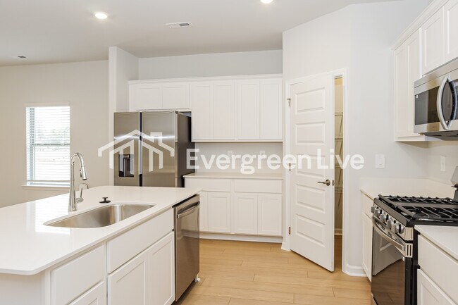 Photo - 148 Fenwick Pl