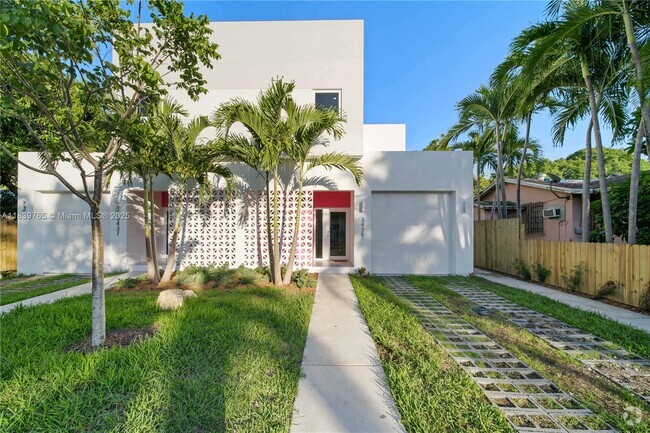 Building Photo - 3435 NW 9th Ct Rental