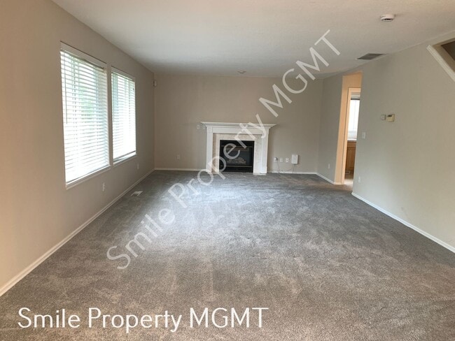 Photo - A beautiful 2-story single house in Clackamas.