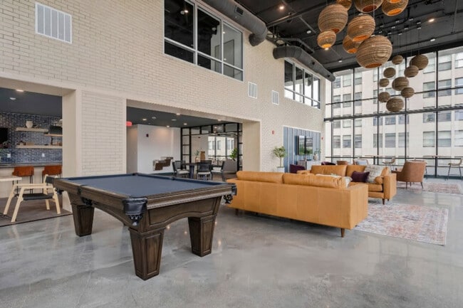 Photo - 421 N Pennsylvania St Unidad ID1312605P