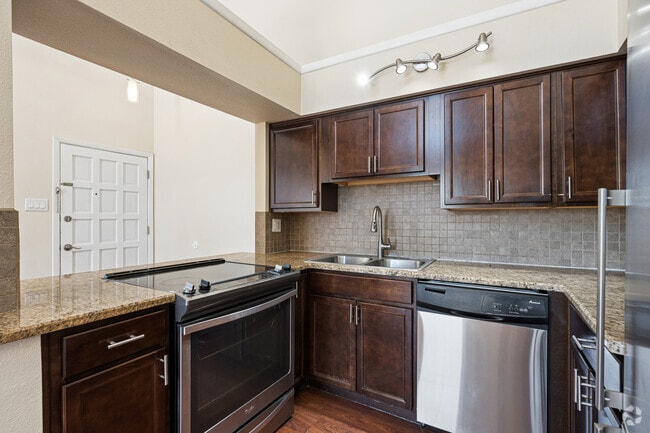 Vaulted Ceiling, 2BR, 2BA - 872SF - Kitchen