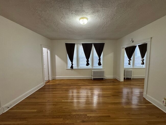 Photo - 97 Chester St Unit B4