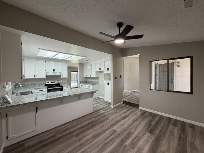 1120 Landreth Ct