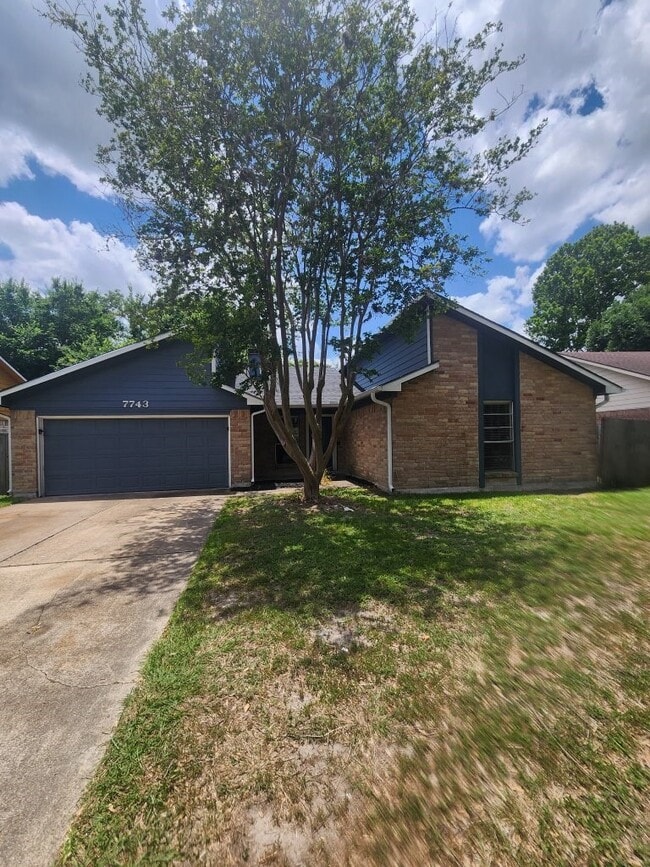Building Photo - 7743 Alperton Dr Rental