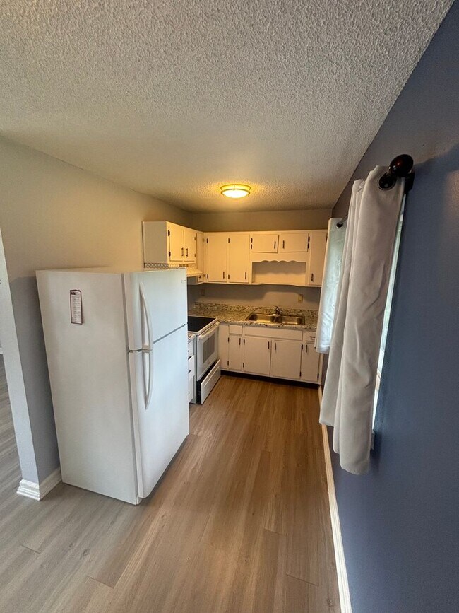 Photo - Single Family House in great location 3 Be...