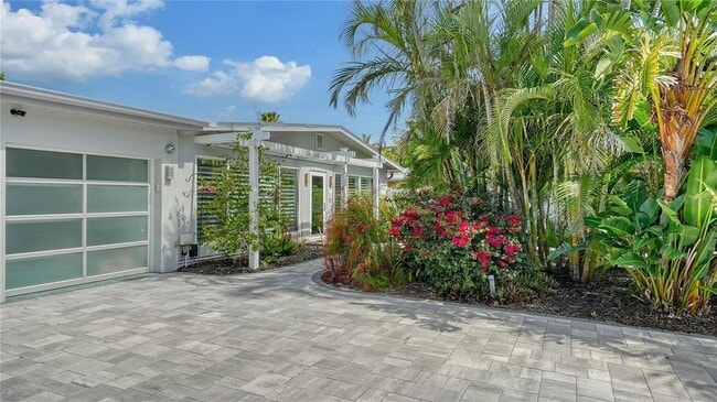 Photo - 425 McKinley Dr