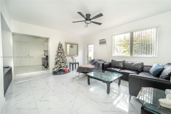 Photo - 919 SW 25th Ave