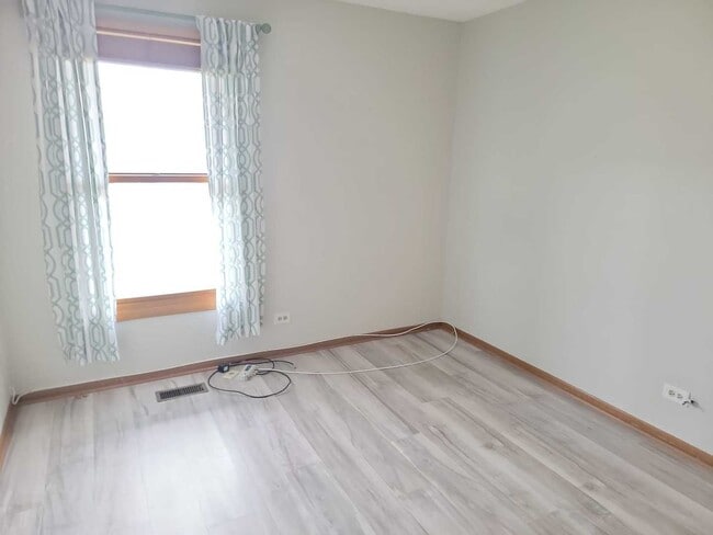 Photo - 1871 Fox Run Dr Unit A