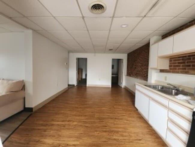 Photo - 211 N Queen St Unit 5