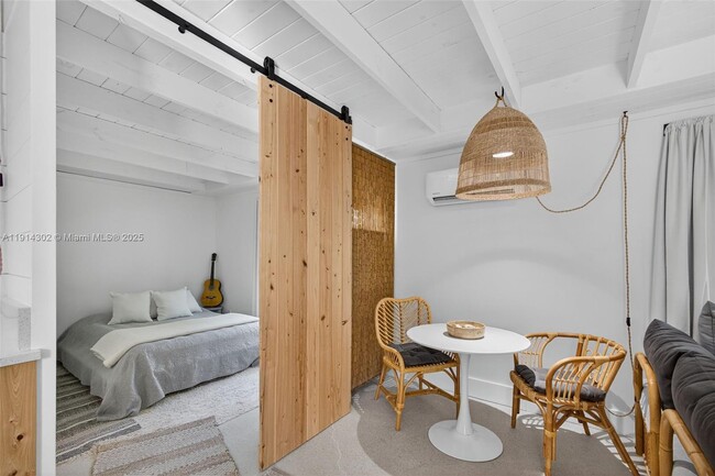 Photo - 11324 Palm Tree Ln Casa