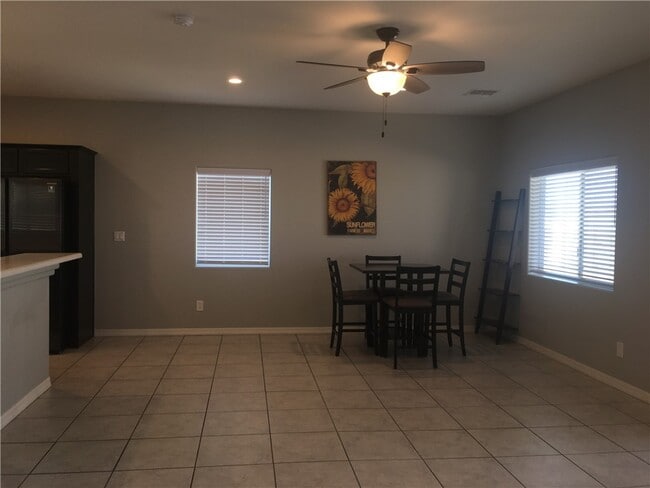 Photo - 2687 Slide Mountain Loop