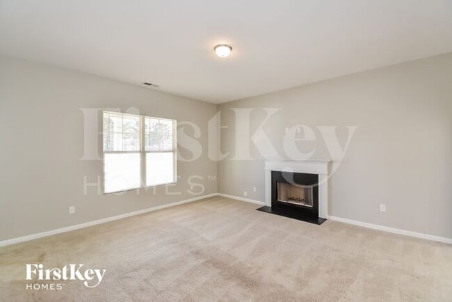 Photo - 224 Oaken Bucket Dr House