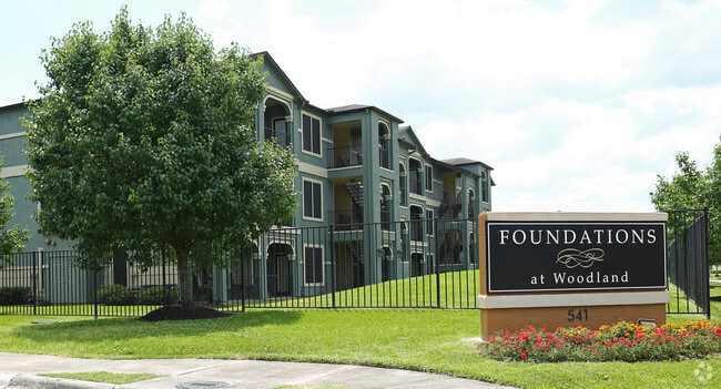 Building Photo - Rosemary Rental