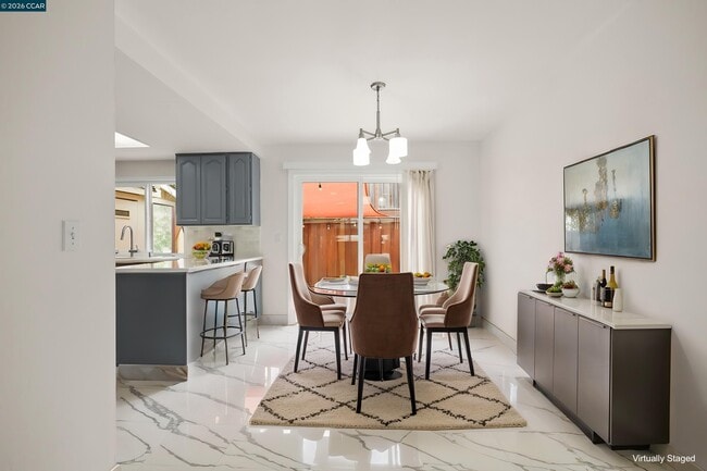 Photo - 560 La Copita Ct