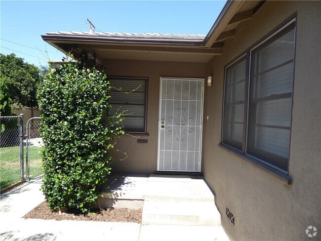Building Photo - 6735 Yellowstone Dr Rental