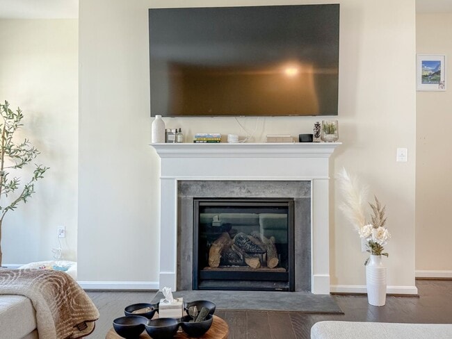 Photo - Stunning 4 bedroom townhome with garage