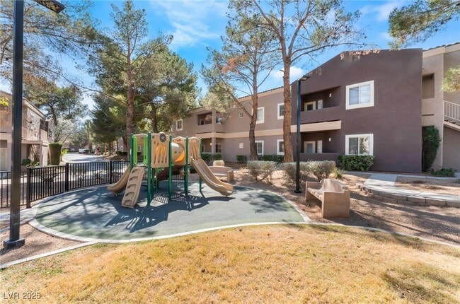 Building Photo - 5250 S Rainbow Blvd Unit 2184