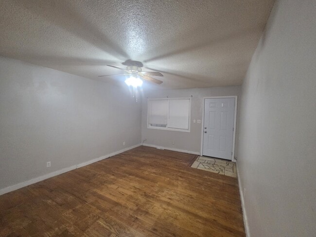 Photo - 2027 S Ingram Mill Rd