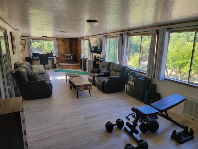 Photo - 2861 E Fork Rd