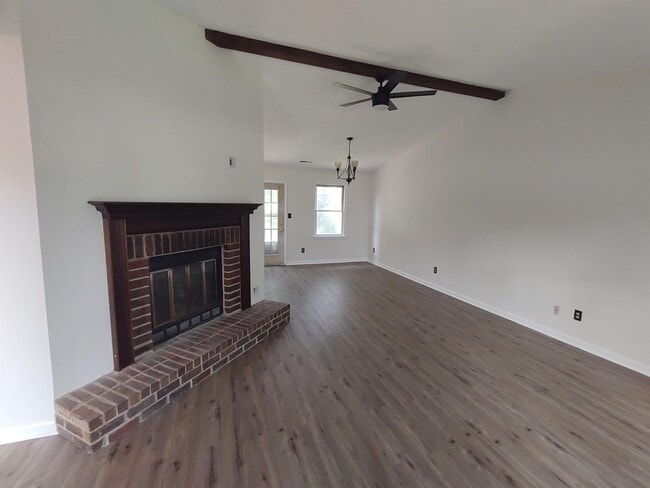 Photo - 1007 Kinsey Dr SE