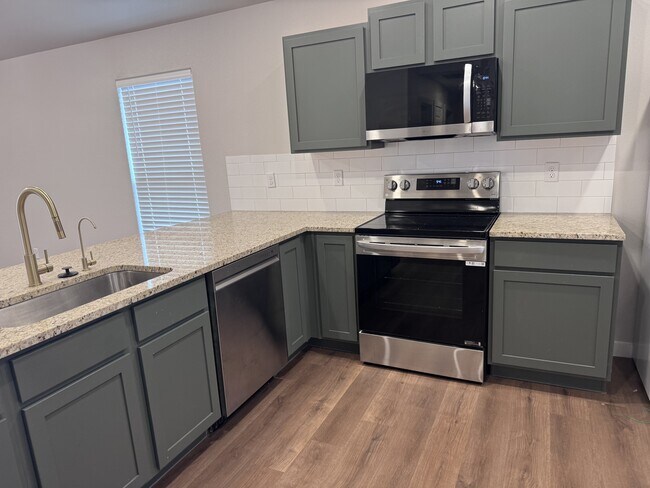 Photo - 520 Thicket Dr