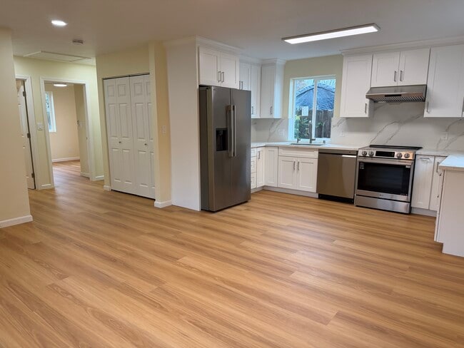 Photo - 3975 Altamont Ave