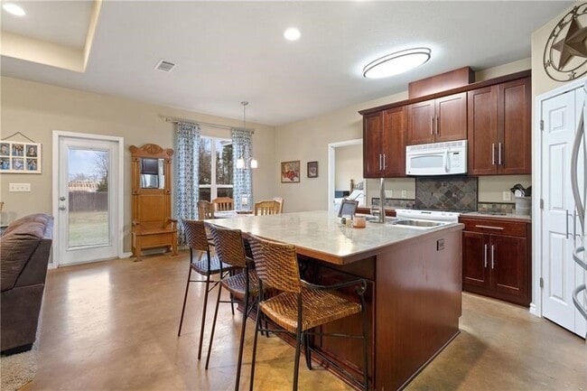 Photo - 107 E Dawn Dr
