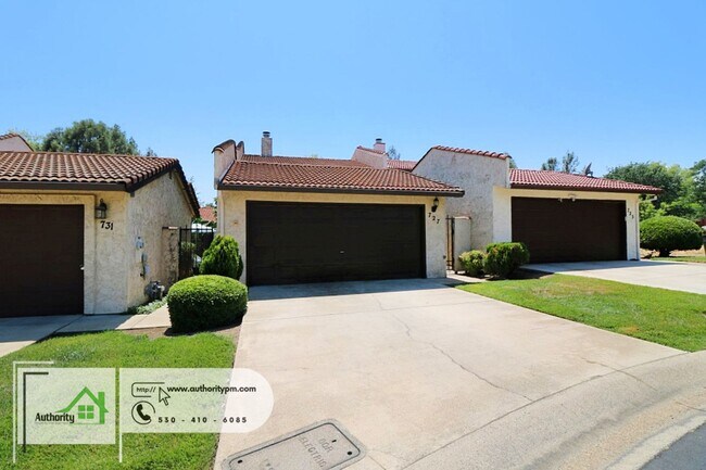 Photo - 727 Flower Ash Ln