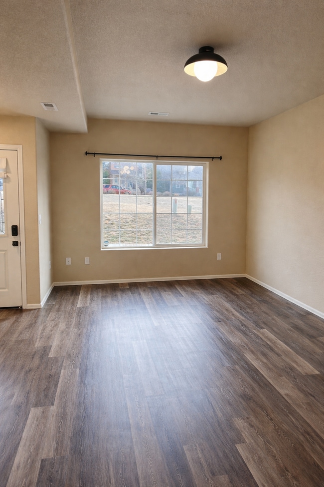 Photo - 1829 Final View Aly