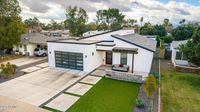 Photo - 1831 E Montecito Ave